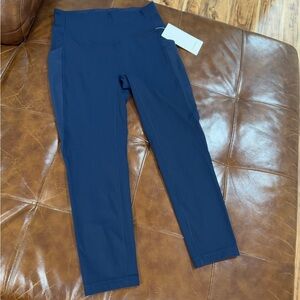 NWT lululemon all the right places crop